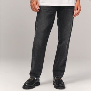 NWT Abercrombie & Fitch Straight Jeans 32/30